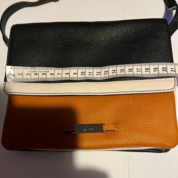NWOT GENUINE LEATHER CELLINI Crossbody Bag - Picture 8 of 8